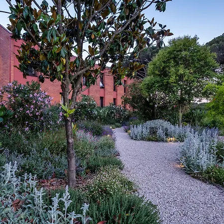 فندق Eden Park By Brava 4*