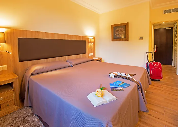 Eden Park By Brava فندق 4*