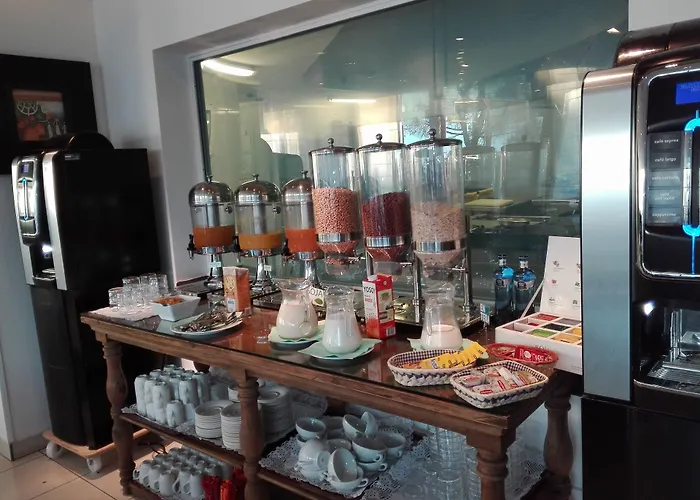 فندق Eden Park By Brava 4*