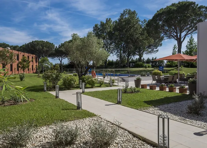 فندق Eden Park By Brava 4*