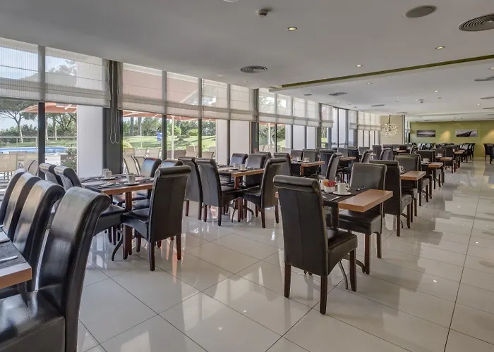 Eden Park By Brava فندق